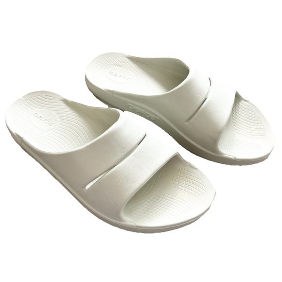 OOFOS Other - OOFOS OOahh UNISEX White Slide Sandals M10/W12 Recovery Comfy Casual